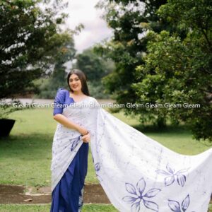 Ocean Bloom Saree - Image 1
