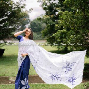 Ocean Bloom Saree - Image 2