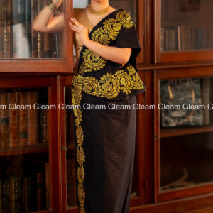 Gilded Edge Saree - Image 3