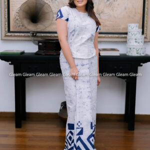 Whisper – Handcrafted White & Navy Lungi - Image 1