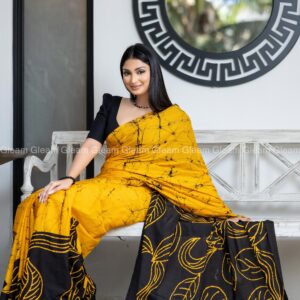 Golden Noir Batik Saree - Image 2